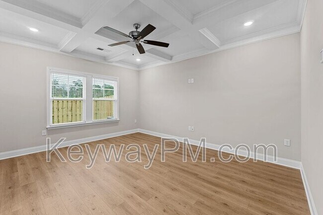 Building Photo - 563 Yuma Ln