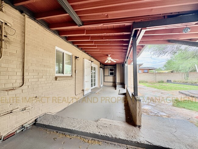 Building Photo - 4740 E Melissa St