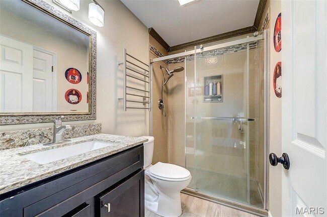 Building Photo - 14991 Broadmont Dr