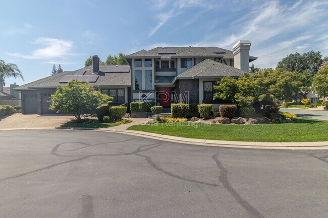 Building Photo - 672 Cypress Run