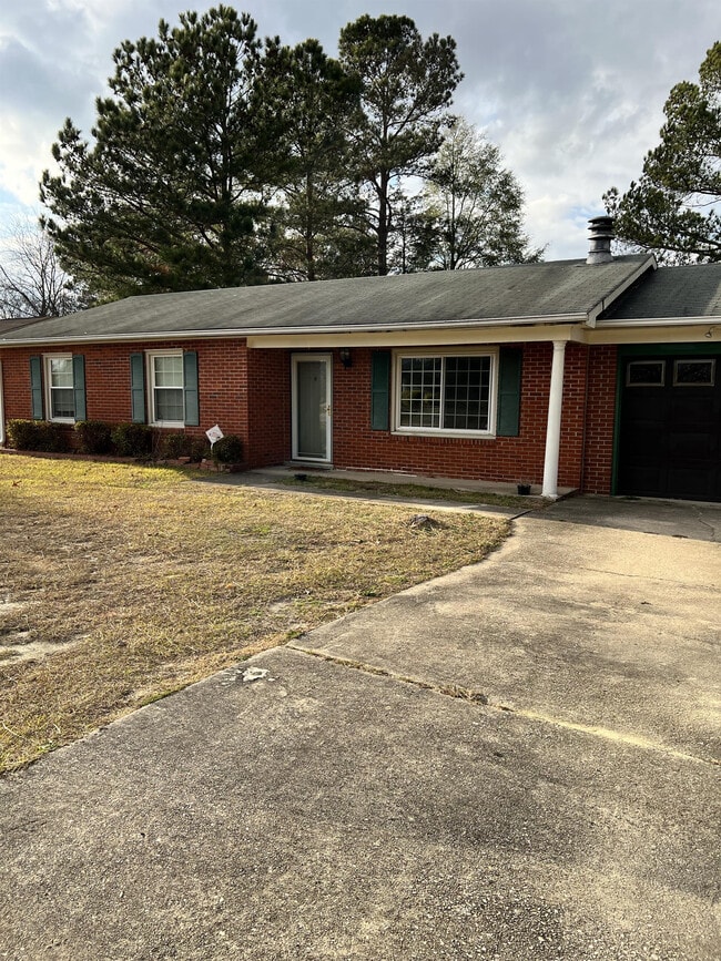 4909 Rosehill Rd 4909 Rosehill Rd Fayetteville NC 28311 Apartment