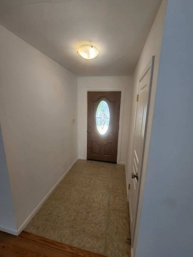 Building Photo - Rancho Cordova Gem