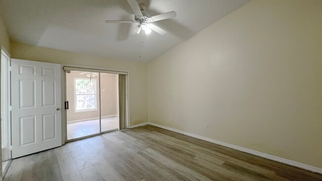 Building Photo - 4113 Oakberry Dr