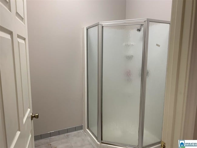 Building Photo - 490 Wildwood Cir N