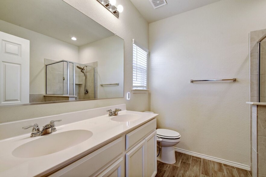 Building Photo - 317 Kotara Cyn