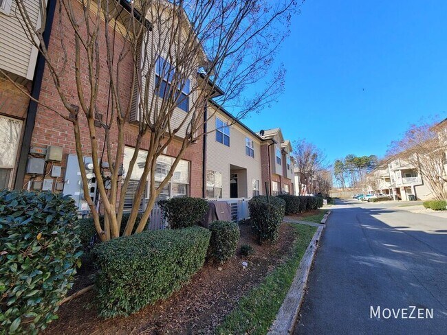 Building Photo - 6525 Quarterbridge Ln