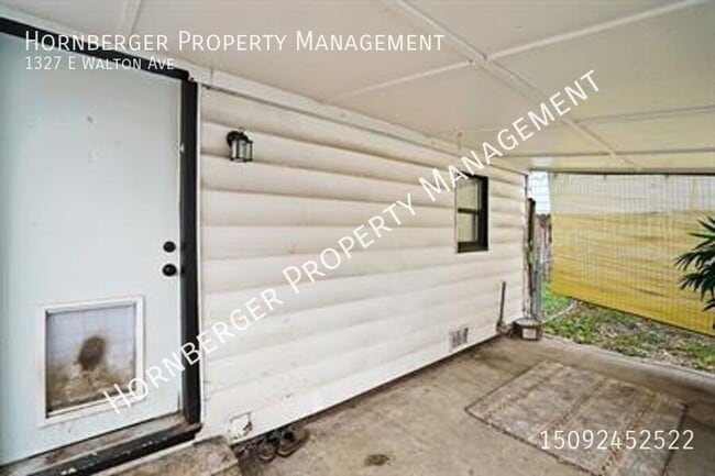 Building Photo - 1327 E Walton Ave