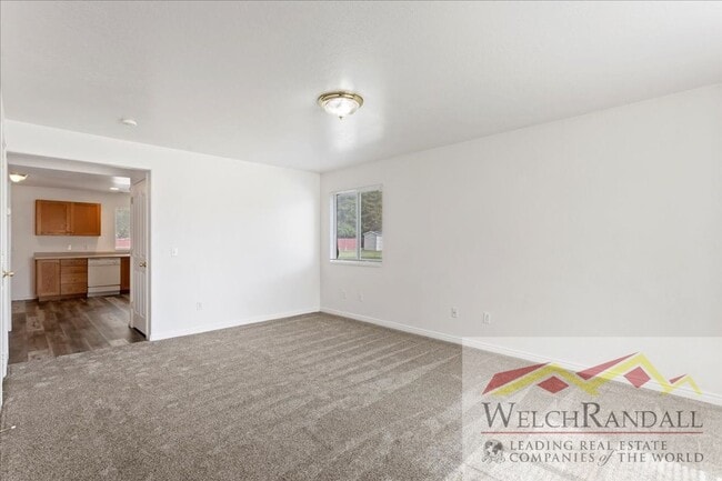 Building Photo - Beautiful 3 Bed 1.5 Bath Townhome in Ogden