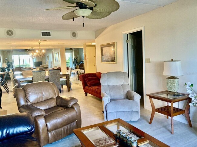 Building Photo - 6114 43rd St W