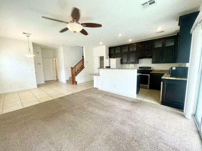 Building Photo - charming single-family residence located in Henderson