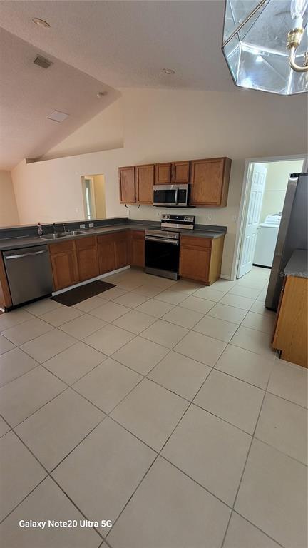 Building Photo - 1346 Rain Forest Ln