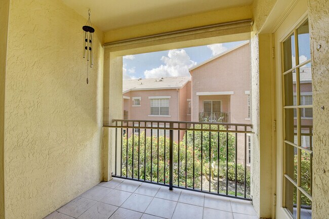 Building Photo - 1206 Belmont Pl
