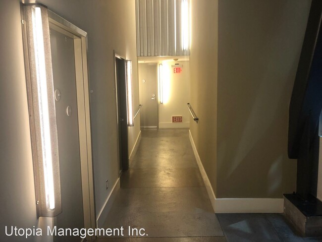 Building Photo - 1 br, 1 bath House - 83 McAllister St, Uni...