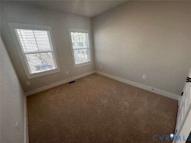 Building Photo - 4007 Munson Wds Pl