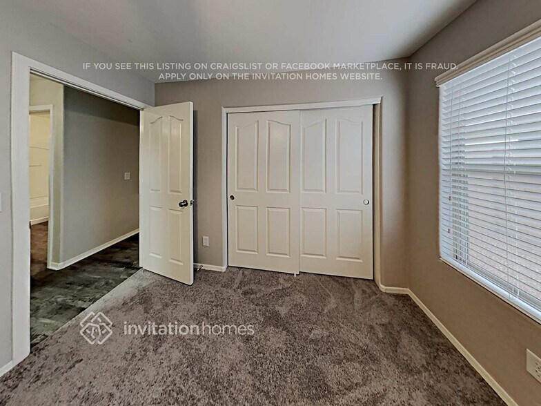 Building Photo - 1991 W Sunshine Butte Dr