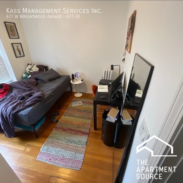 Building Photo - 673 W Wrightwood Ave