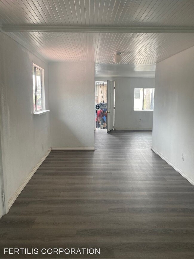 Building Photo - 2 br, 1 bath House - 1532 W 9th Street