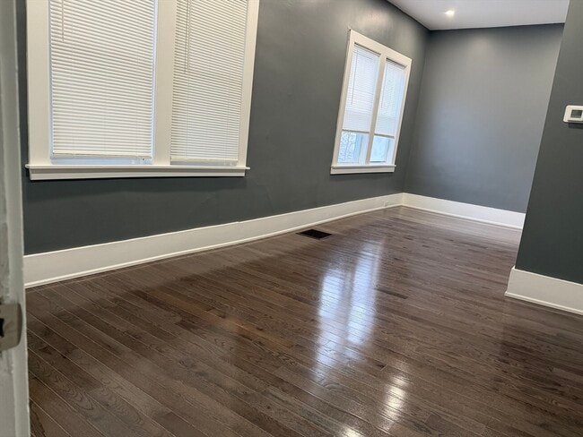 Building Photo - 6 Proctor St