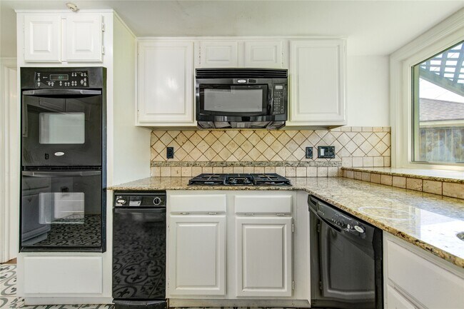 Building Photo - 13103 Wickersham Ln