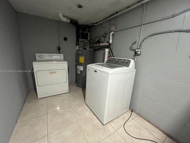 Building Photo - 1330 NE 203rd St