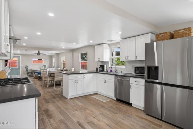 Building Photo - 201 S Olive St