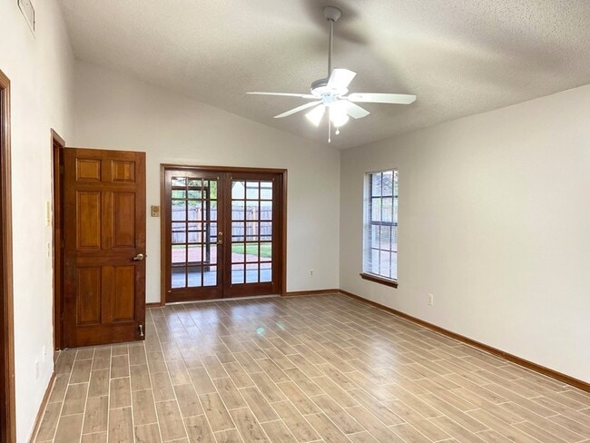 Building Photo - 4330 Cobble Stone Ct