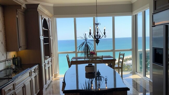 Building Photo - 3100 N Ocean Blvd