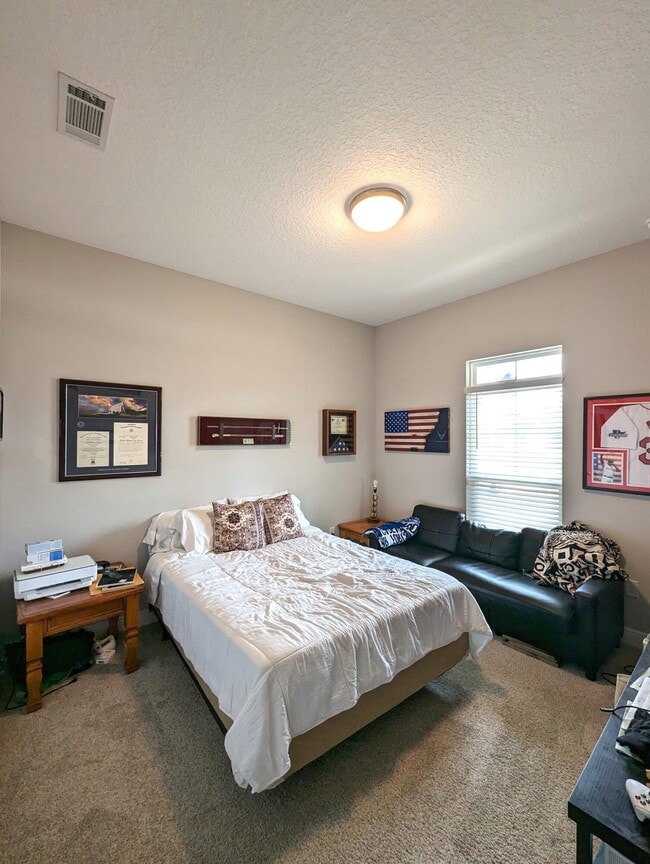 Building Photo - 1609 Ponderosa Dr
