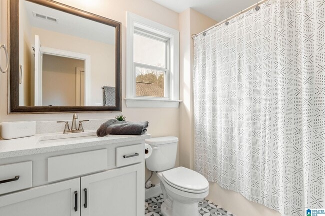 Building Photo - 277 Kinross Circle