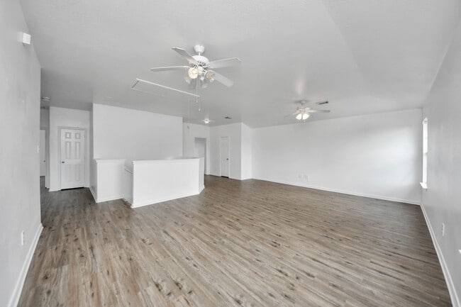 Building Photo - 9638 Brenthaven Springs Ln