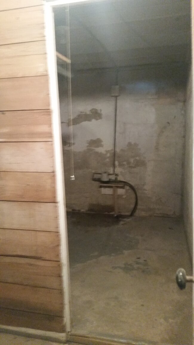 Building Photo - 31 2nd St NW