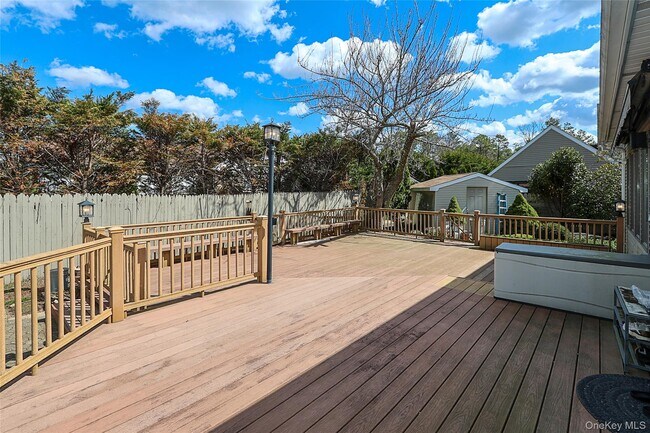 Building Photo - 11 Otsego Ave