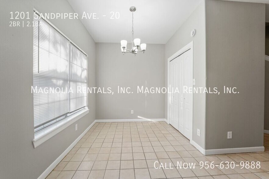 Building Photo - 1201 Sandpiper Ave