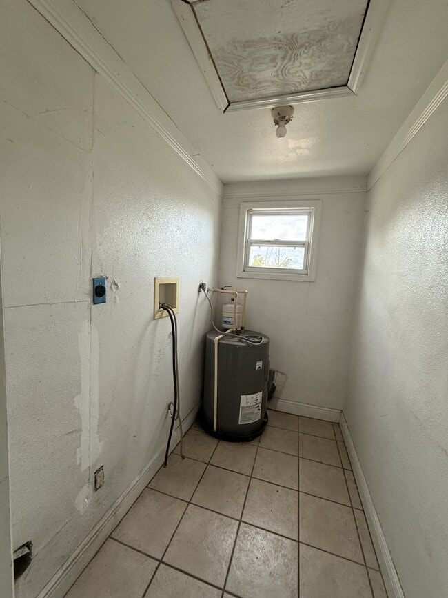 Building Photo - 2901 Parker Ave