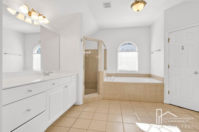 Building Photo - 1952 Barrett Knoll Ct NW