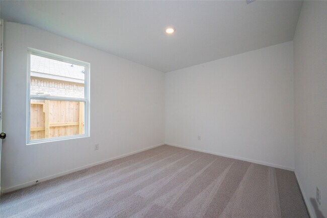 Building Photo - 6147 Sunburst Scarlet St