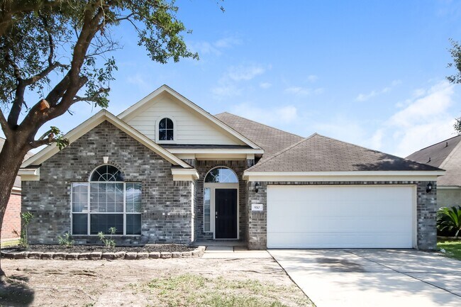 Primary Photo - 910 Taylor Ridge Dr