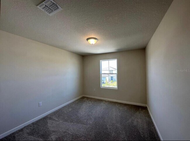 Building Photo - 5322 Royal Point Ave