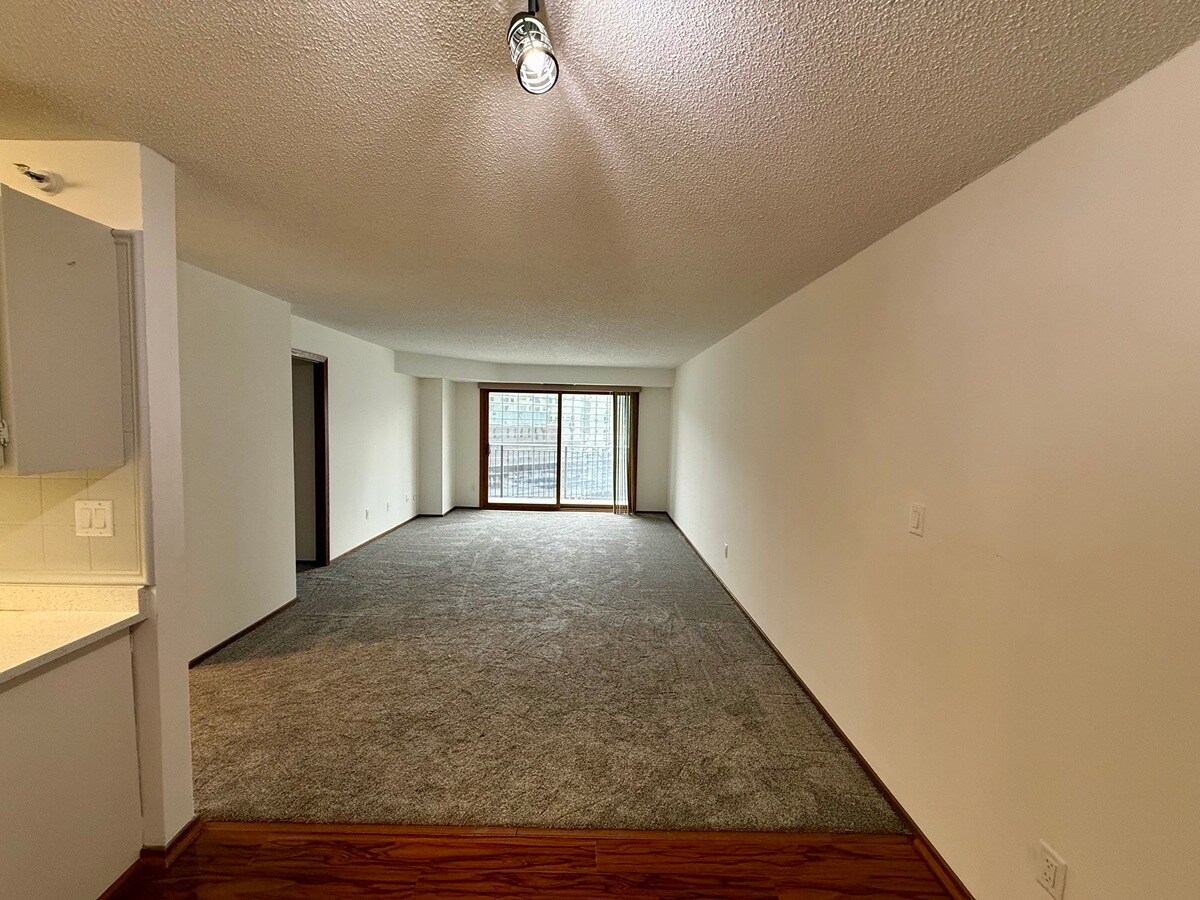 Building Photo - 121 Washington Ave S