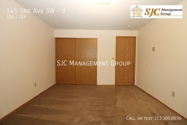 Building Photo - 145 3rd Ave SW