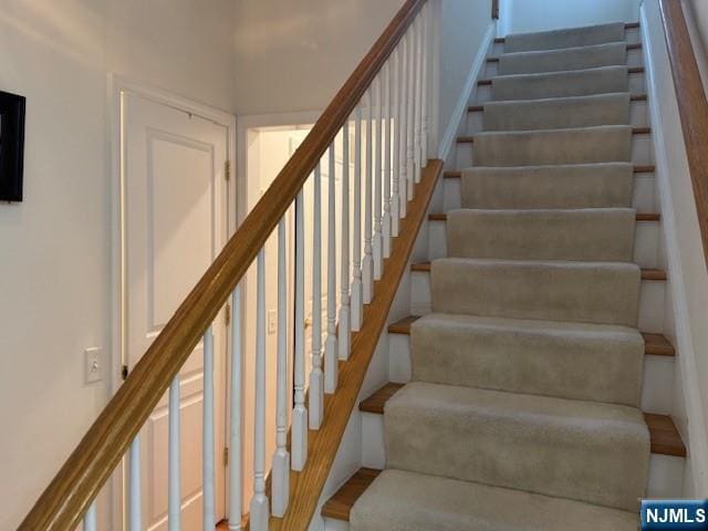 Building Photo - 17 Scarlet Oak Ln