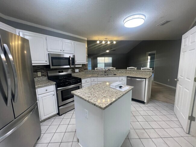 Building Photo - 5196 Whitehurst Ln