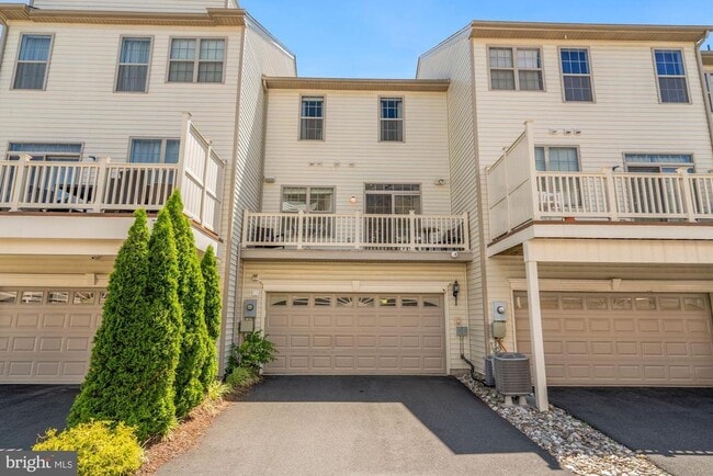 Building Photo - 22595 Willington Square