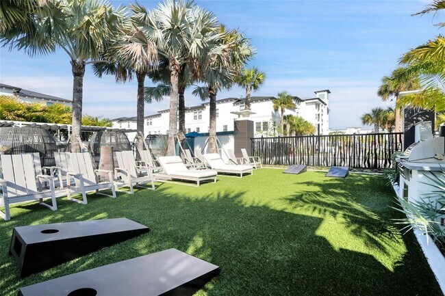 Building Photo - 5351 Bridge St