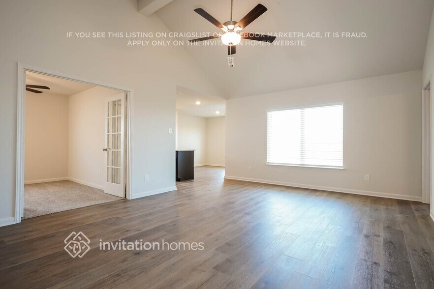 Building Photo - 10024 Pilot Pl