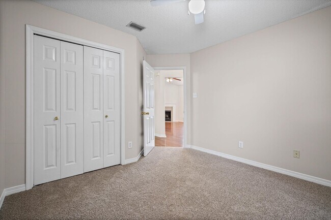 Building Photo - 8729 Three Dean Way