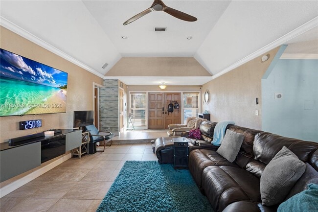 Building Photo - 5821 NW 56th Pl