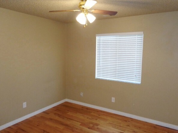 Building Photo - 4106 Parker Dr