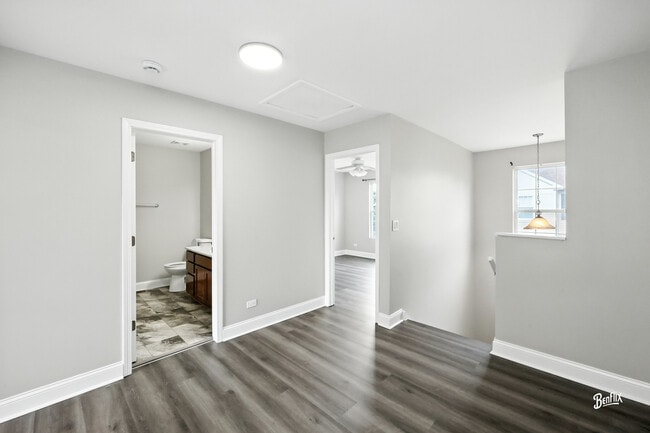 Building Photo - 751 Cherry Creek Dr