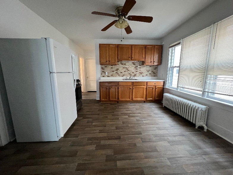 Building Photo - 736 N Pearl St